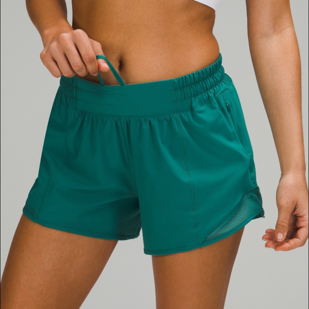 Lululemon Hotty Hot Short 4” size 8